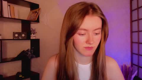 Snapshot of kate_cuddle chatting on 01-16-25, 02:09 Kate online show from 01-16-25, 02:09