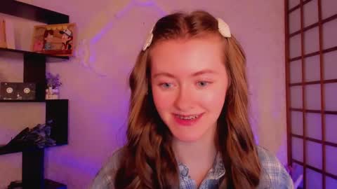 Snapshot of kate_cuddle chatting on 01-20-25, 05:15 Kate online show from 01-20-25, 05:15