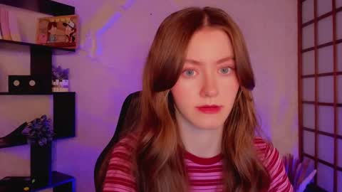 Snapshot of kate_cuddle chatting on 01-22-25, 02:04 Kate online show from 01-22-25, 02:04