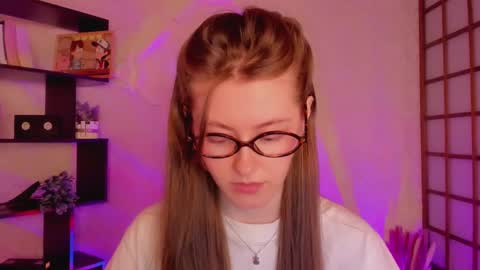 Snapshot of kate_cuddle chatting on 01-23-25, 02:12 Kate online show from 01-23-25, 02:12