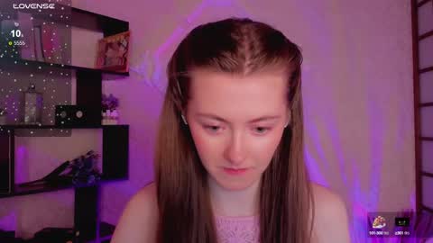 Snapshot of kate_cuddle chatting on 01-30-25, 02:27 Kate online show from 01-30-25, 02:27