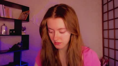 Snapshot of kate_cuddle chatting on 02-12-25, 02:03 Kate online show from 02-12-25, 02:03