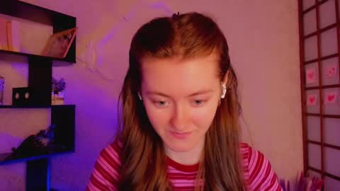Snapshot of kate_cuddle chatting on 02-14-25, 02:39 Kate online show from 02-14-25, 02:39