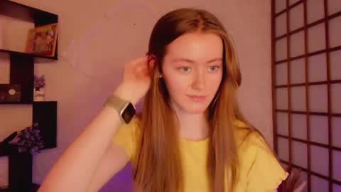 Snapshot of kate_cuddle chatting on 02-18-25, 05:09 Kate online show from 02-18-25, 05:09