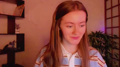 Snapshot of kate_cuddle chatting on 03-12-25, 05:46 Kate online show from 03-12-25, 05:46