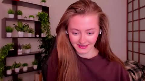 Snapshot of kate_cuddle chatting on 10-01-25, 03:01 Kate online show from 10-01-25, 03:01