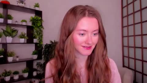 Snapshot of kate_cuddle chatting on 10-21-25, 02:12 Kate online show from 10-21-25, 02:12