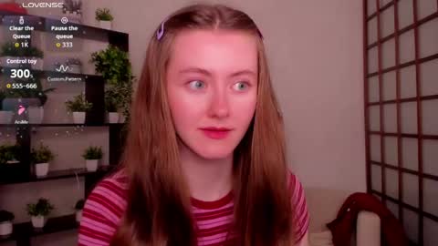 Snapshot of kate_cuddle chatting on 05-25-26, 02:17 Kate online show from 05-25-26, 02:17