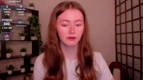 Snapshot of kate_cuddle chatting on 05-26-26, 02:40 Kate online show from 05-26-26, 02:40