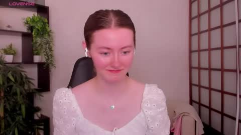 Snapshot of kate_cuddle chatting on 07-02-26, 03:23 Kate online show from 07-02-26, 03:23
