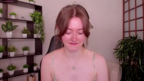 Snapshot of kate_cuddle chatting on 07-17-26, 02:18 Kate online show from 07-17-26, 02:18