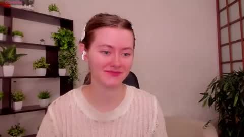 Snapshot of kate_cuddle chatting on 08-04-26, 02:04 Kate online show from 08-04-26, 02:04