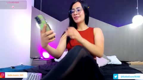 Kate Evans online show from 02-23-26, 01:08