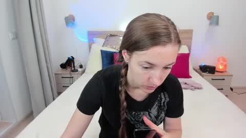 Snapshot of kate_redgar chatting on 11-08-25, 09:53 kate_redgar online show from 11-08-25, 09:53