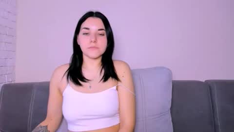 Snapshot of kate_ree_ chatting on 11-12-25, 06:03 KATE online show from 11-12-25, 06:03