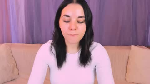 Snapshot of kate_ree_ chatting on 11-22-25, 06:23 KATE online show from 11-22-25, 06:23