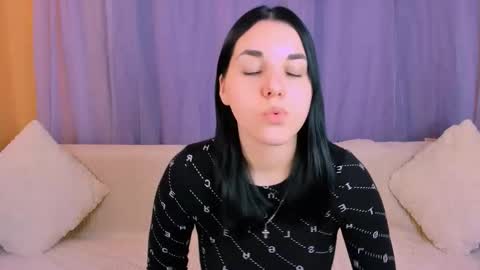 Snapshot of kate_ree_ chatting on 12-01-25, 06:07 KATE online show from 12-01-25, 06:07