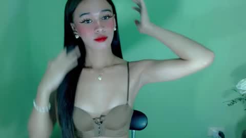 Snapshot of kate_romance chatting on 01-15-25, 04:47 Kate online show from 01-15-25, 04:47