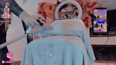 kate the pink girl online show from 01-22-25, 01:42