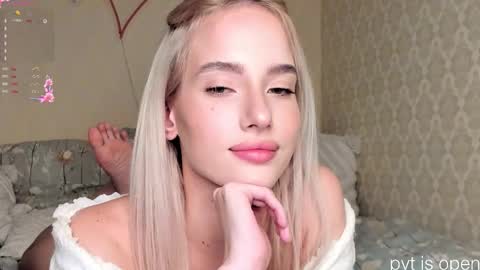    online show from 12-15-25, 09:52