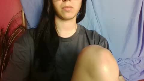 Snapshot of kateee0 chatting on 03-12-26, 05:52 kateee0 online show from 03-12-26, 05:52