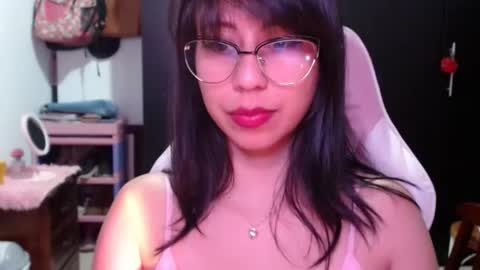 Kateeen18 online show from 07-12-26, 04:03