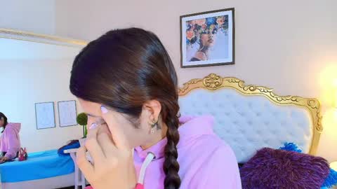 katee Martinez online show from 04-28-26, 12:32