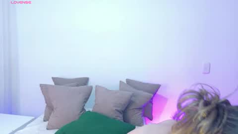 Help me with rate thanks  online show from 06-11-26, 06:00