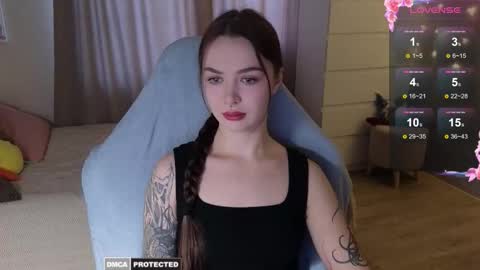 Im Kate  online show from 11-24-25, 11:10