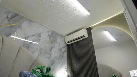 Im Katherine but call me Kate  online show from 03-02-25, 12:11