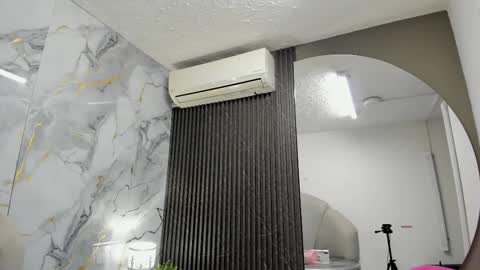 Im Katherine but call me Kate  online show from 10-08-25, 12:25