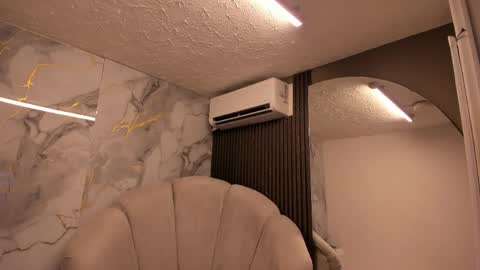 Im Katherine but call me Kate  online show from 04-29-26, 11:47