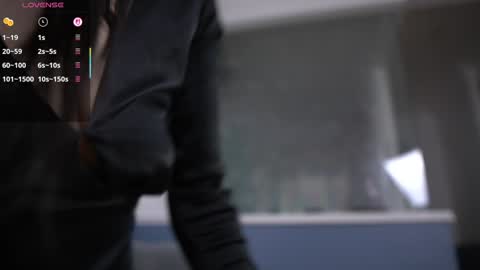 Snapshot of katesdesire chatting on 11-19-25, 02:39 katesdesire online show from 11-19-25, 02:39