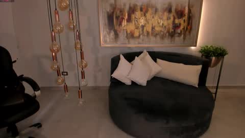 K A T E  online show from 09-08-25, 03:22