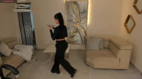 K A T E  online show from 06-25-26, 12:20