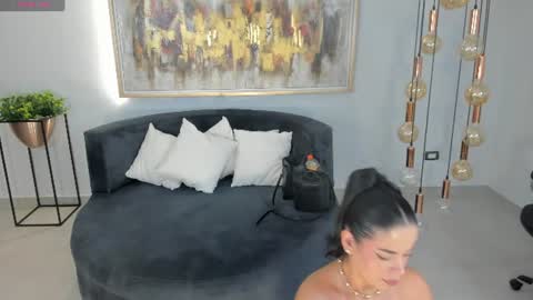 K A T E  online show from 06-30-26, 05:52