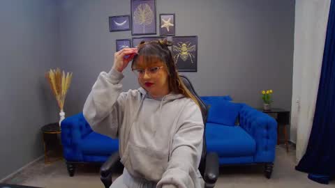 Snapshot of katewalker_ chatting on 01-07-25, 06:14 Kate online show from 01-07-25, 06:14