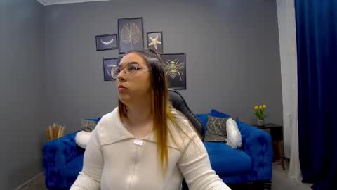 Snapshot of katewalker_ chatting on 01-31-25, 06:14 Kate online show from 01-31-25, 06:14