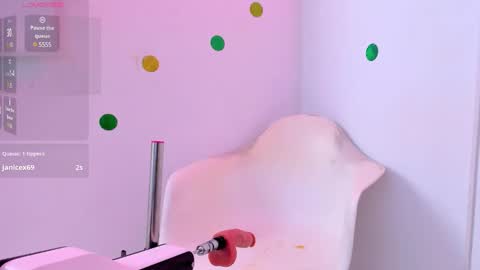 Snapshot of katey_curvy01 chatting on 12-18-24, 07:04 katey Curvy01 online show from 12-18-24, 07:04