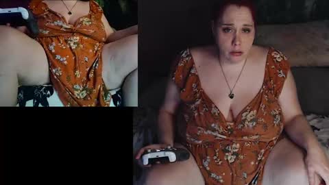 Snapshot of katgall327 chatting on 03-09-25, 03:43 Kate online show from 03-09-25, 03:43