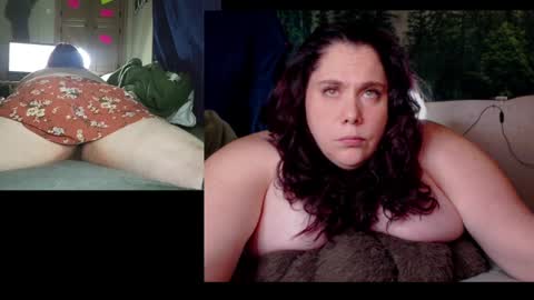 Snapshot of katgall327 chatting on 11-22-25, 05:06 Kate online show from 11-22-25, 05:06