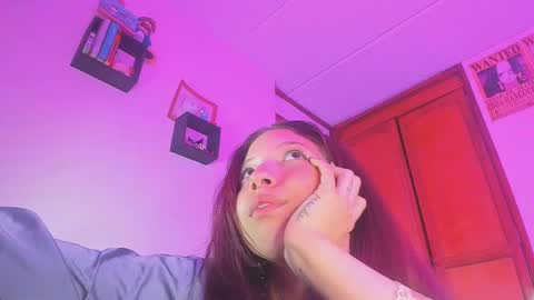 Snapshot of kathc_19 chatting on 01-04-25, 07:55 Katerine online show from 01-04-25, 07:55