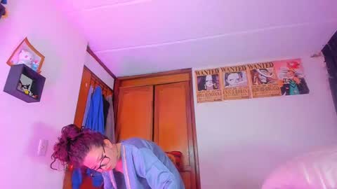 Snapshot of kathc_19 chatting on 01-17-25, 05:00 Katerine online show from 01-17-25, 05:00