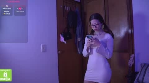 Snapshot of kathc_19 chatting on 11-05-25, 04:12 Katerine online show from 11-05-25, 04:12