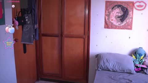 Snapshot of kathc_19 chatting on 02-25-26, 10:41 Katerine online show from 02-25-26, 10:41