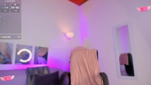 Snapshot of kathe_littlee chatting on 11-26-25, 04:30 kathe_littlee online show from 11-26-25, 04:30