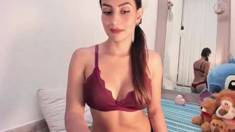 Snapshot of kathe_vergara chatting on 12-28-24, 07:43 kathe online show from 12-28-24, 07:43