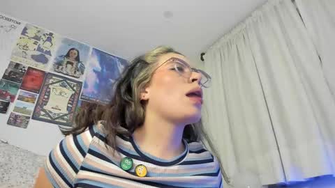 Snapshot of katheerine chatting on 02-12-26, 03:34 Katherine online show from 02-12-26, 03:34