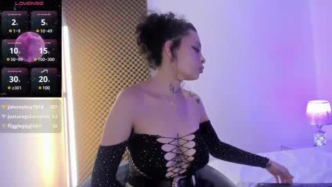 Snapshot of kathegomez_ chatting on 02-22-25, 05:44 KatheGomez online show from 02-22-25, 05:44