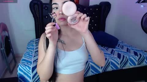katherine_10 online show from 09-17-25, 05:47